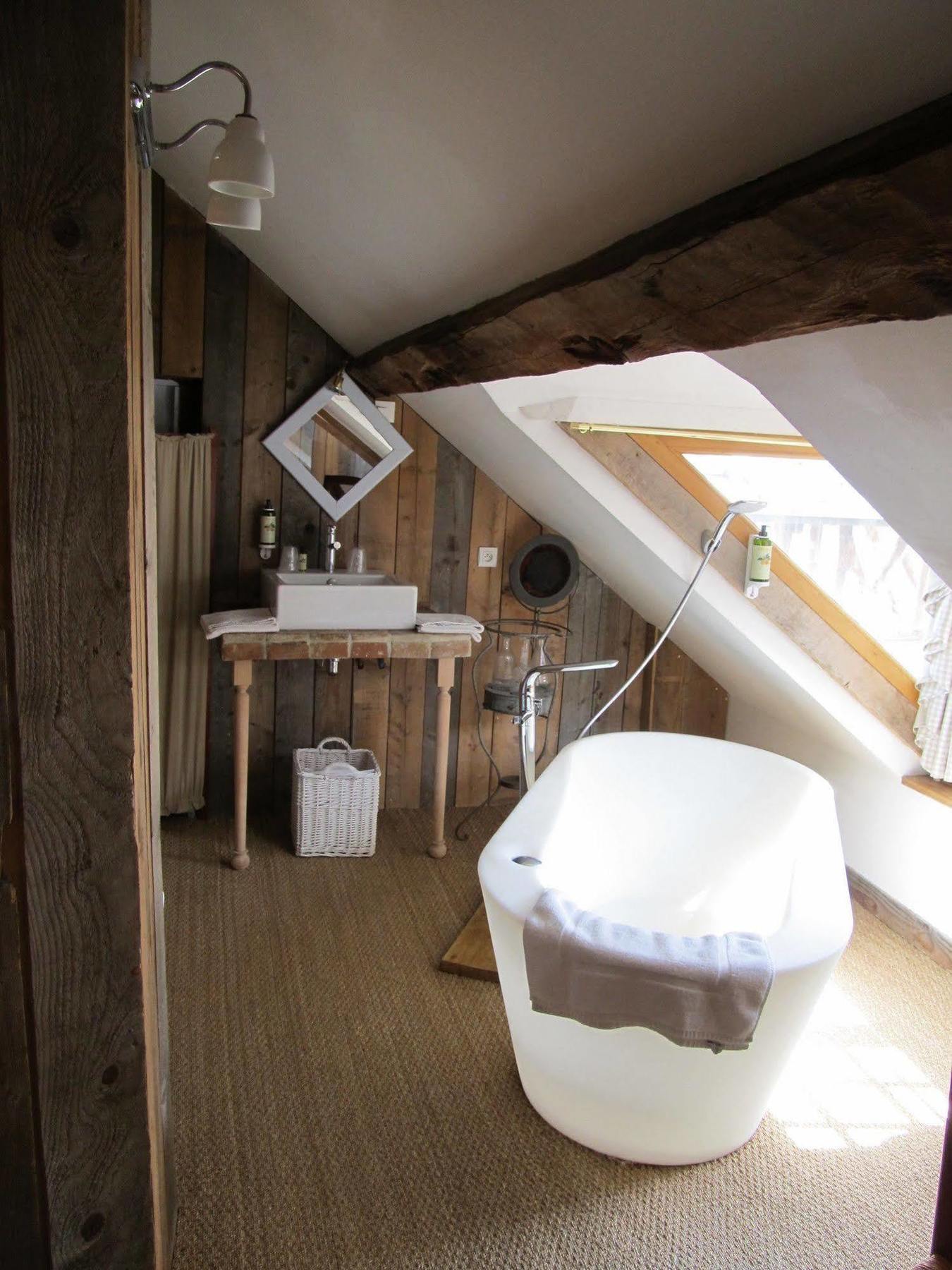 オンフルール ア レコール ビュイソニエール Bed & Breakfast エクステリア 写真