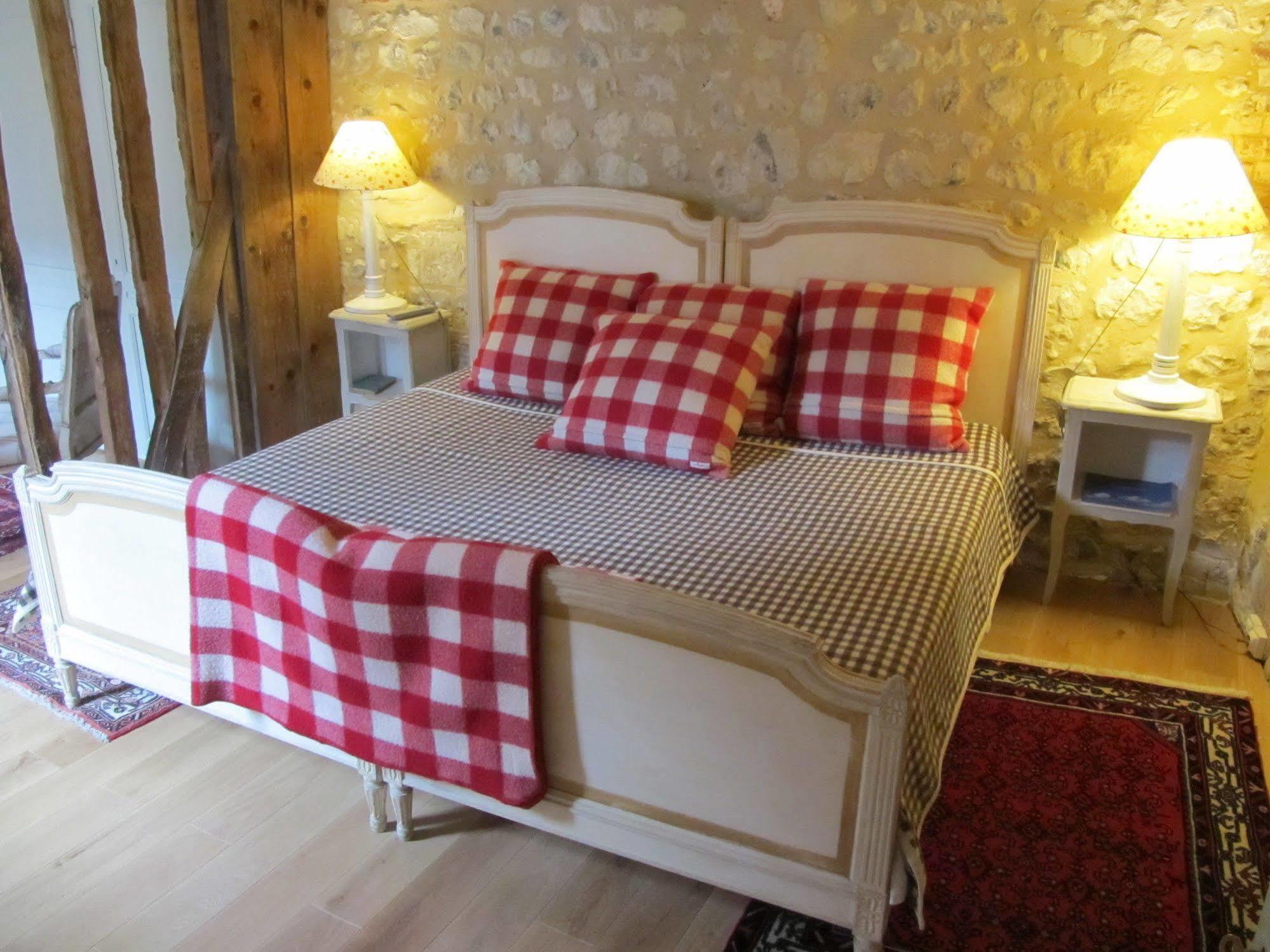 オンフルール ア レコール ビュイソニエール Bed & Breakfast エクステリア 写真